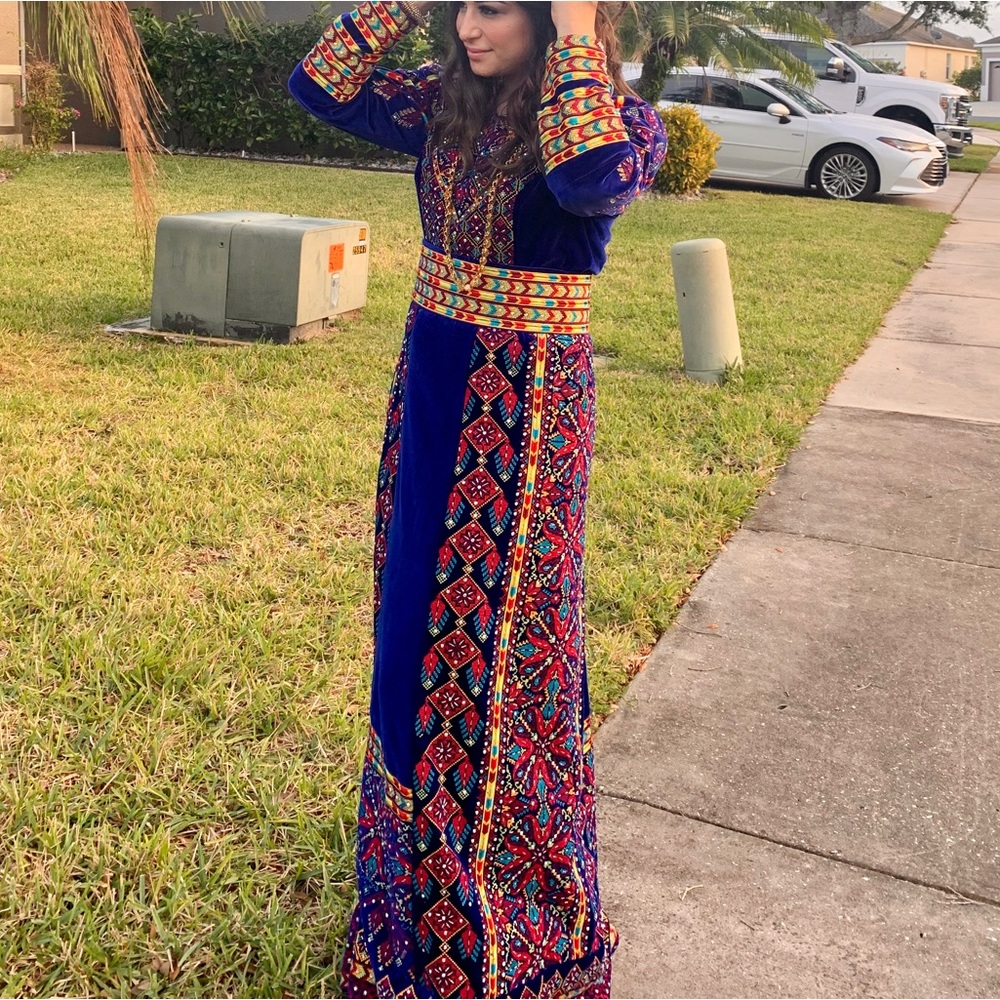 Traditional thoub